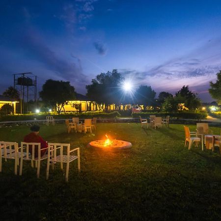 Tusk And Roar Corbett Resort, Jim Corbett Ramnagar  Esterno foto